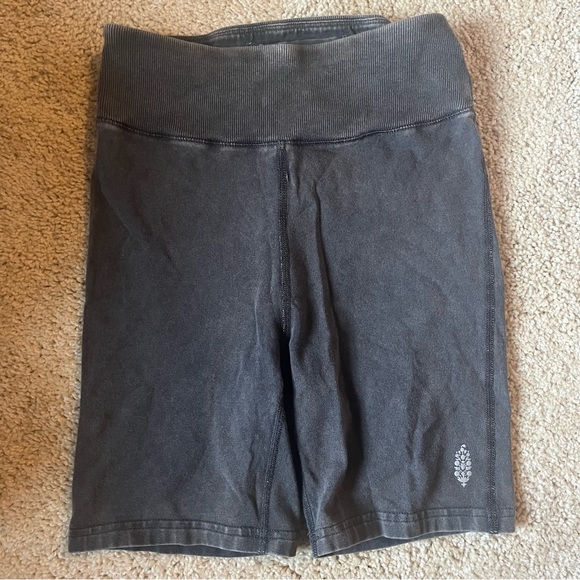 Free People Movement Hot Shot Reversible Set in black XS - Picture 5 of 10